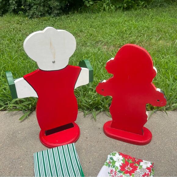 Mr and Mrs Santa Clause Wooden Handmade Whimsical Tea Towel Holders Christmas - Picture 8 of 8